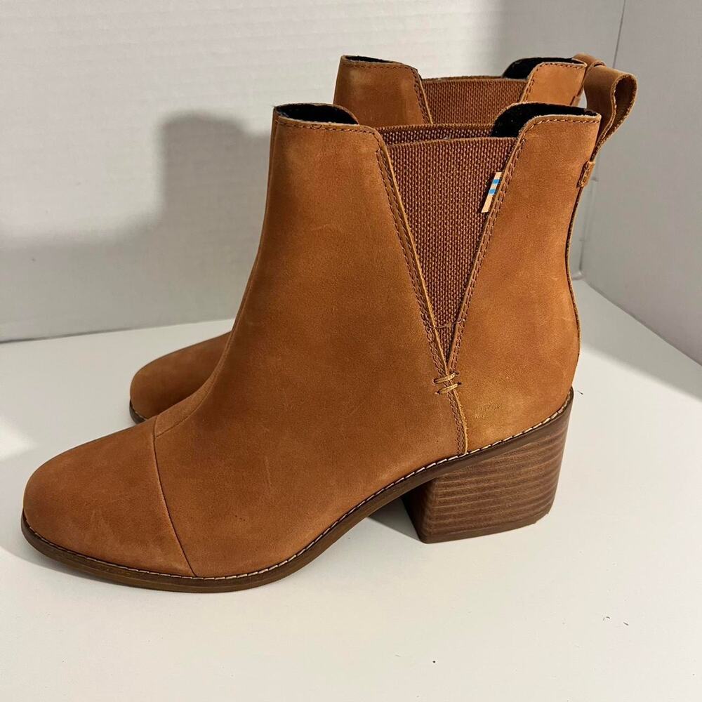 Toms brown leather ankle boots